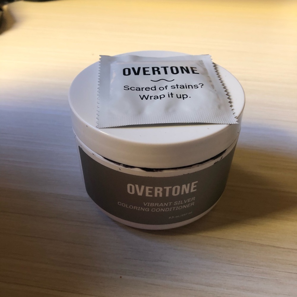 Overtone Vibrant Silver Hair Mask/ Hair Dye